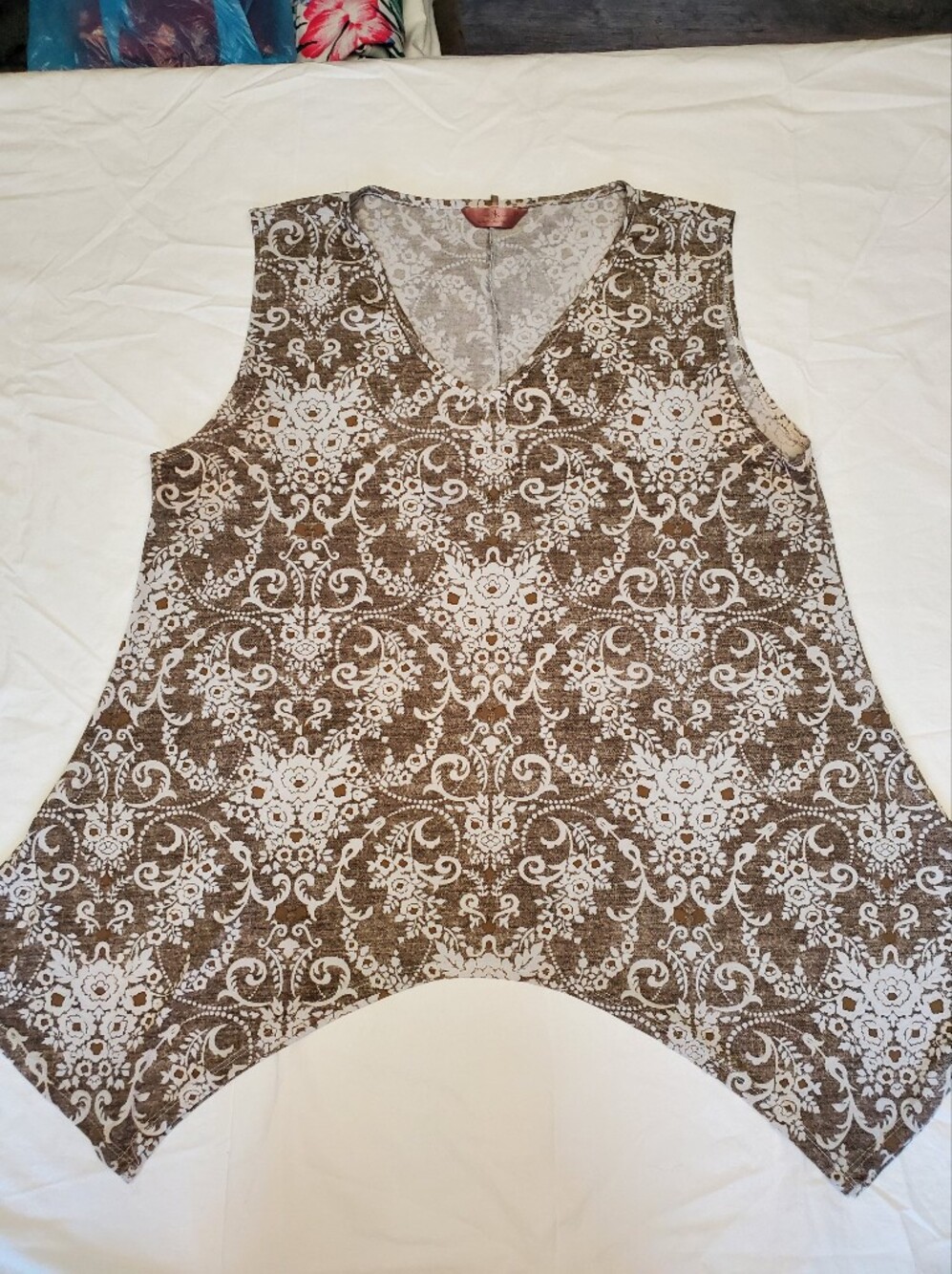 Plus Size 2X Sleeveless Tunic Top Brown Ivory Damask Handkerchief Hem Boho